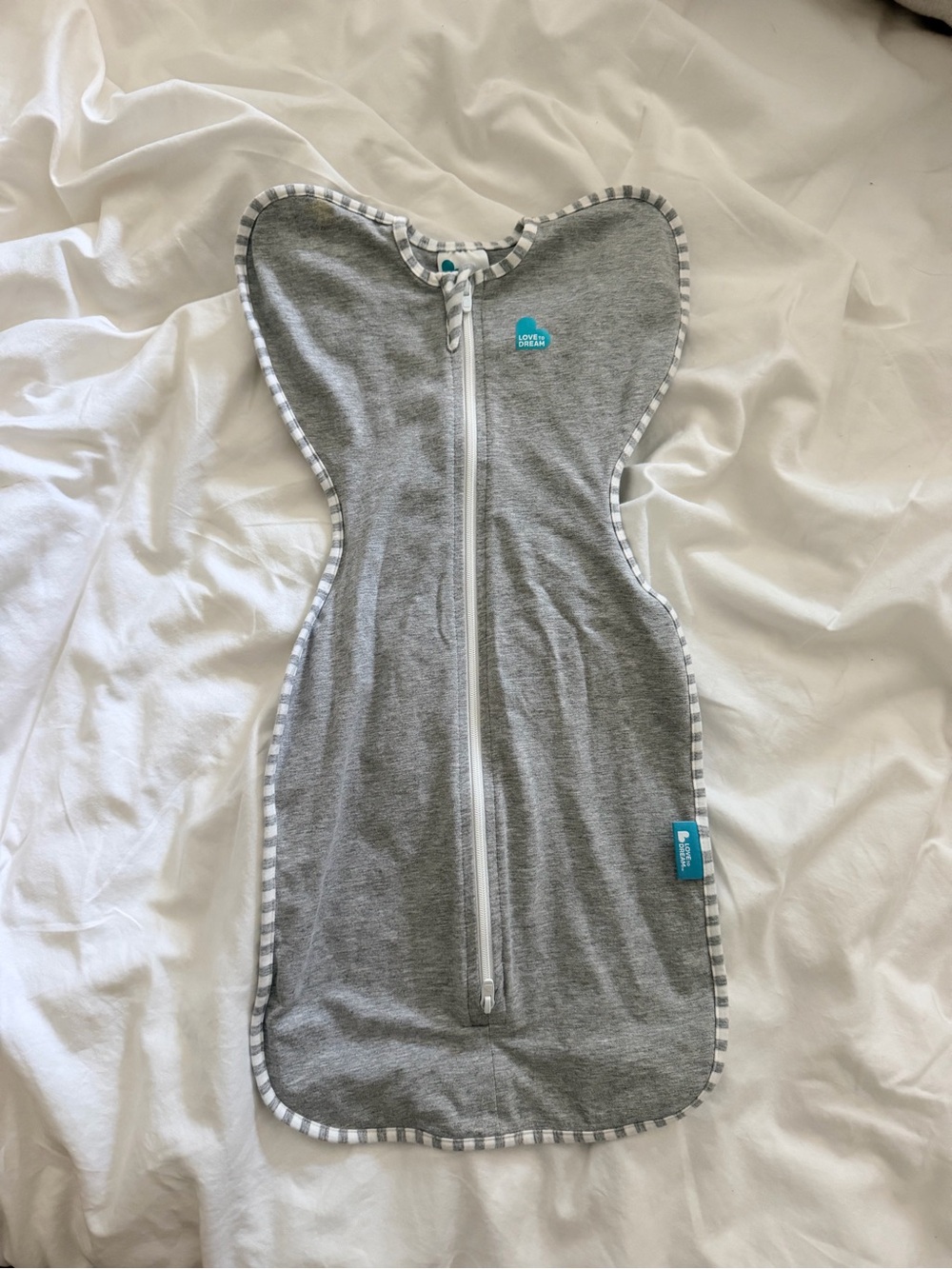Newborn Love to dream swaddle up